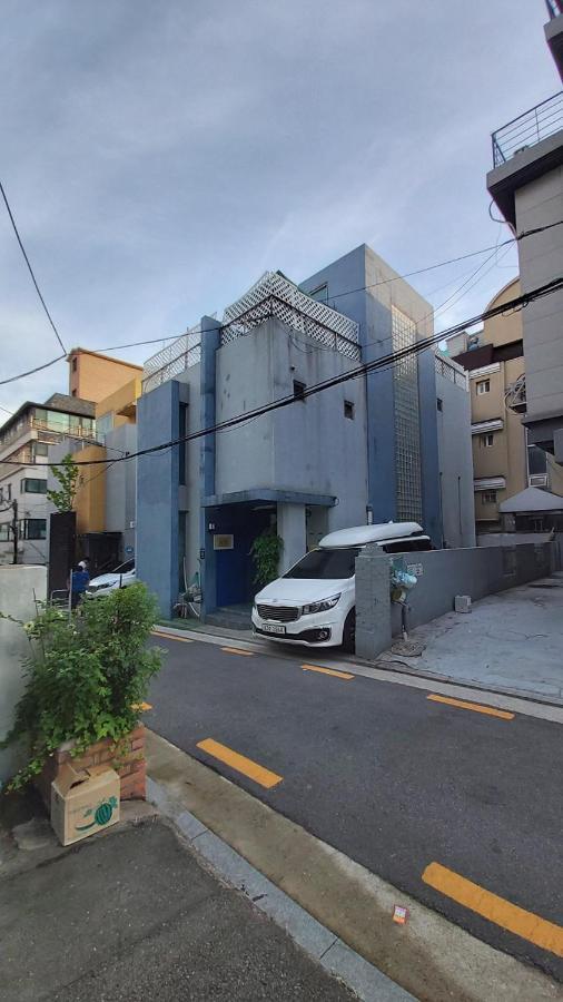 Buzz Guesthouse Hostel ソウル特別市 エクステリア 写真