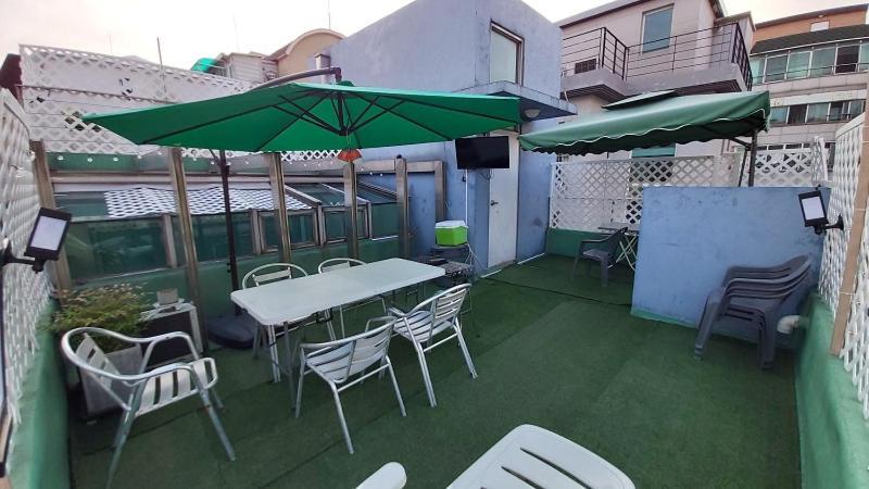 Buzz Guesthouse Hostel ソウル特別市 エクステリア 写真