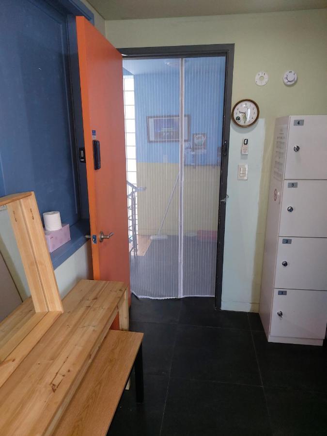 Buzz Guesthouse Hostel ソウル特別市 エクステリア 写真