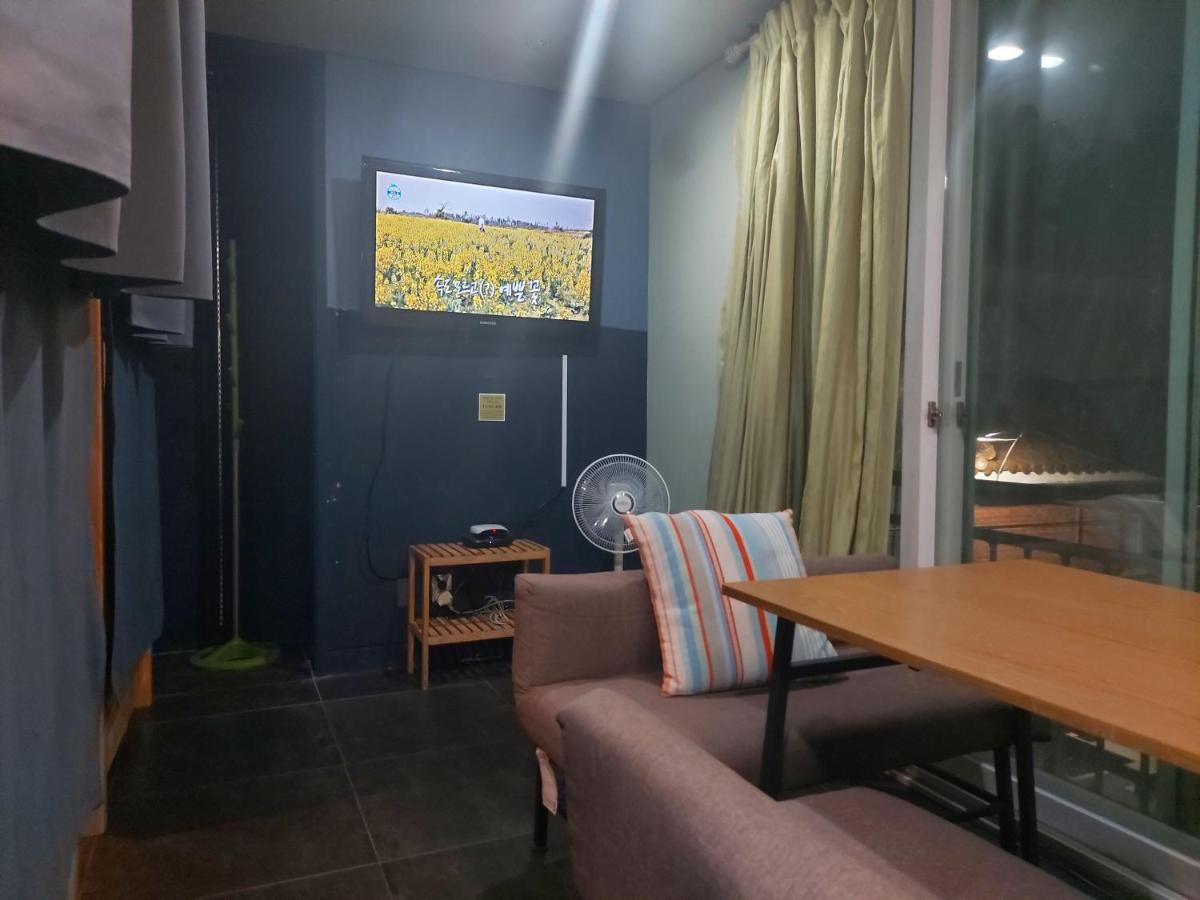 Buzz Guesthouse Hostel ソウル特別市 エクステリア 写真