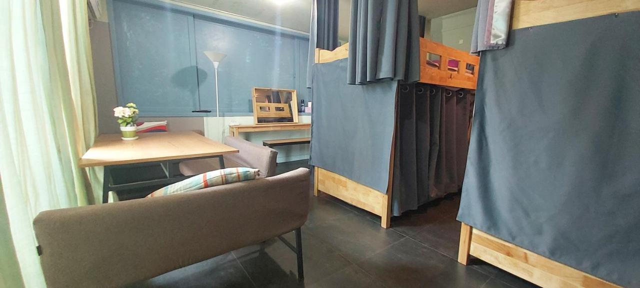 Buzz Guesthouse Hostel ソウル特別市 エクステリア 写真