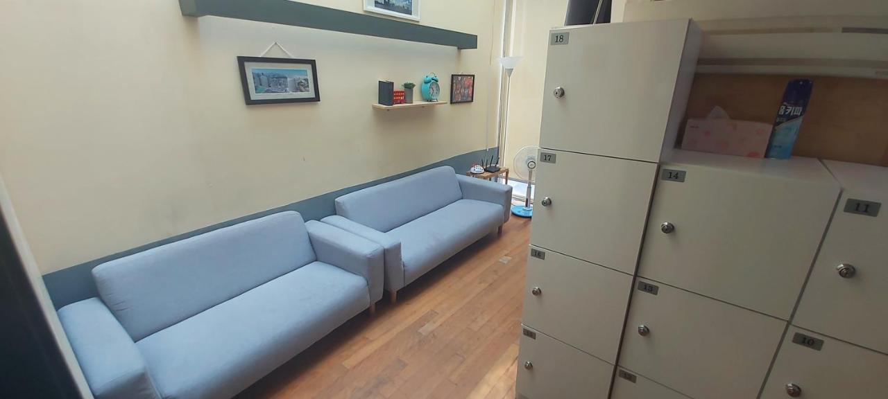 Buzz Guesthouse Hostel ソウル特別市 エクステリア 写真