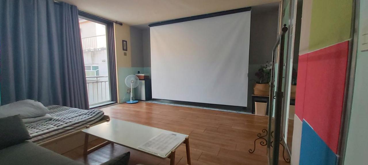 Buzz Guesthouse Hostel ソウル特別市 エクステリア 写真