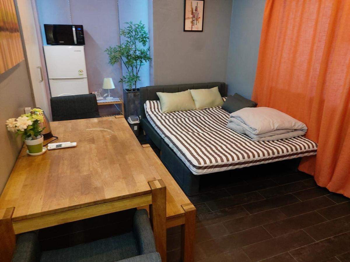 Buzz Guesthouse Hostel ソウル特別市 エクステリア 写真