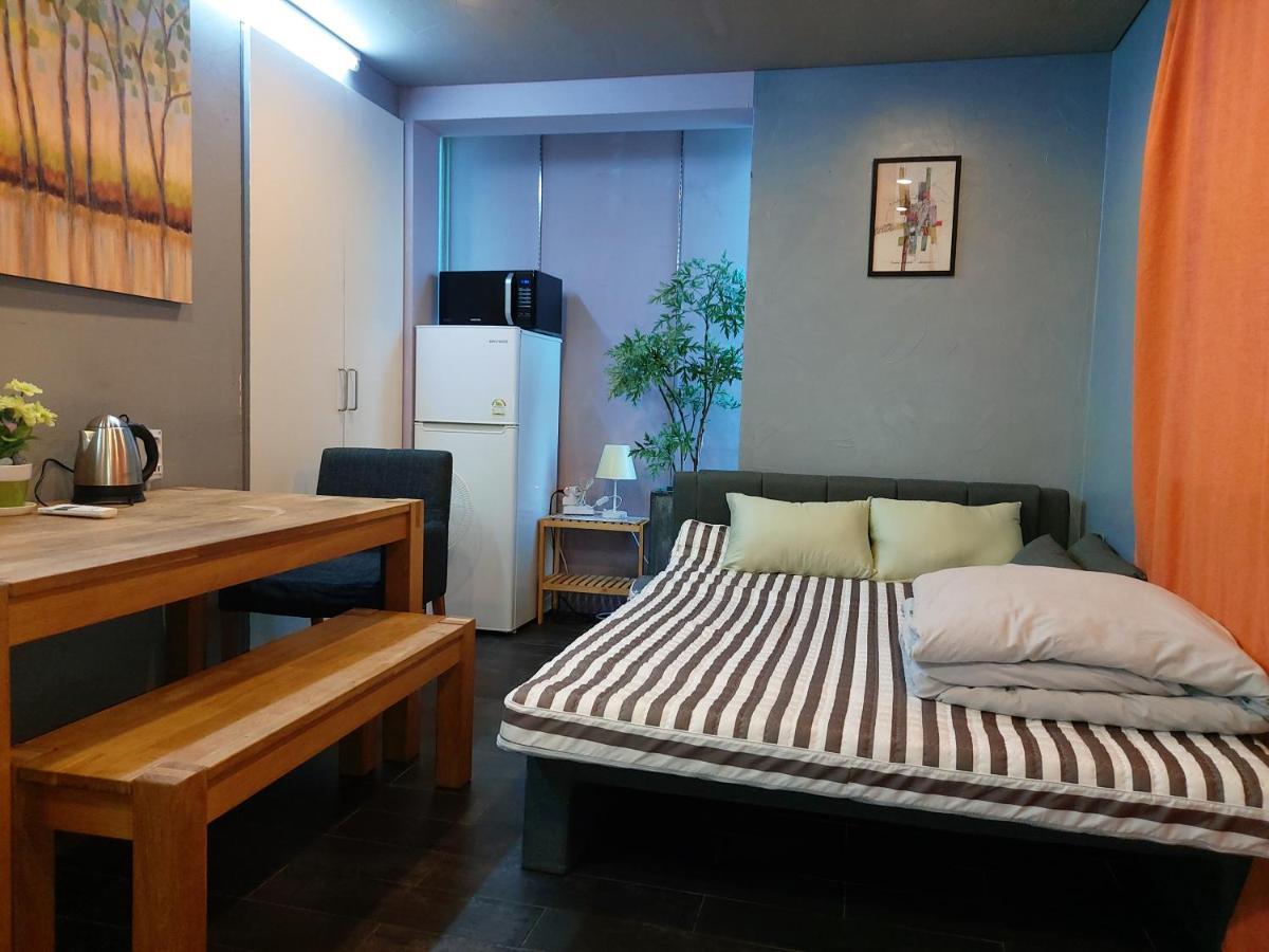 Buzz Guesthouse Hostel ソウル特別市 エクステリア 写真