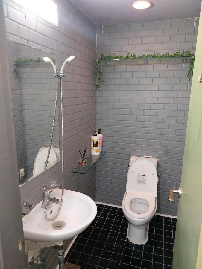 Buzz Guesthouse Hostel ソウル特別市 エクステリア 写真