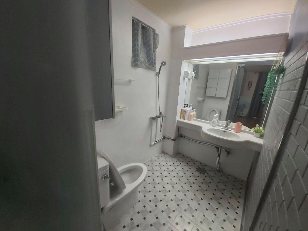 Buzz Guesthouse Hostel ソウル特別市 エクステリア 写真